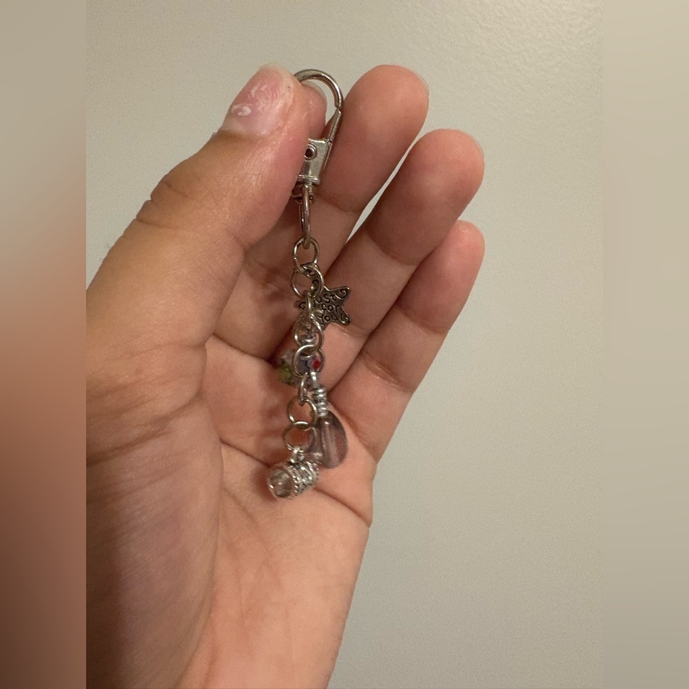 Colorful Beaded Keychain Set (6) - Picture 5 of 7